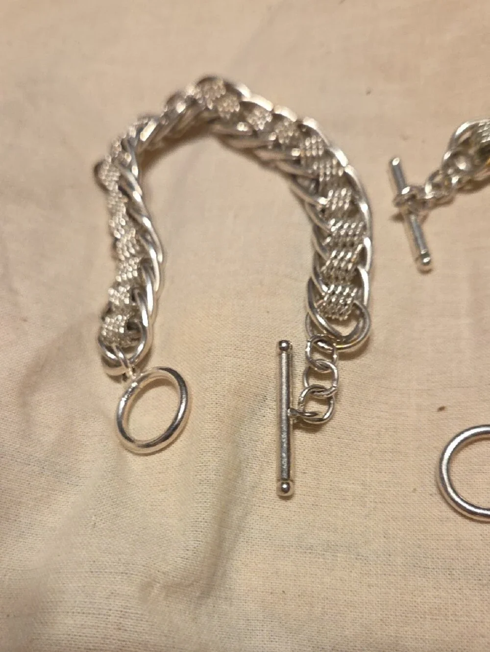 N/A stylish silver